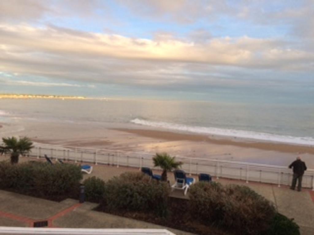 Appartement bord de plage Tranche s/mer La Tranche-sur-Mer Kamer foto